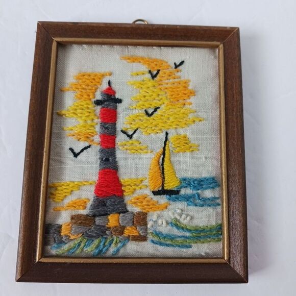 Vintage Crewel Small Framed - Picture 1 of 6